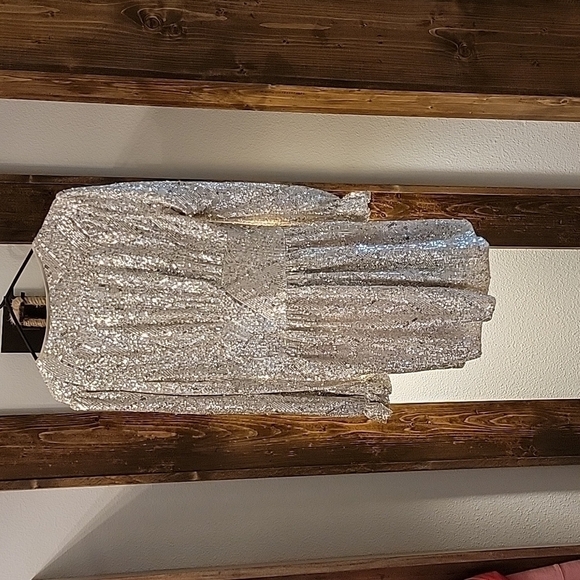 NA-KD V NECK LS MINI DRESS - Picture 3 of 6